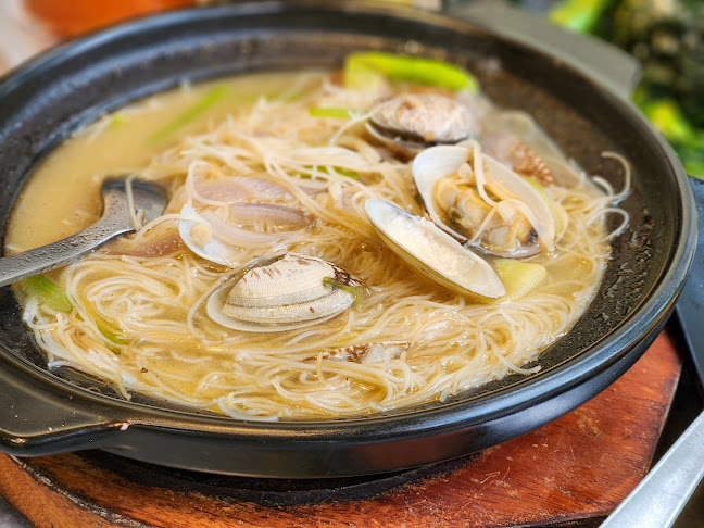 Wok Master Paya Lebar Square |Singapore Chinese Restaurant | Chili Crabs Curry Fish Head - Singapore