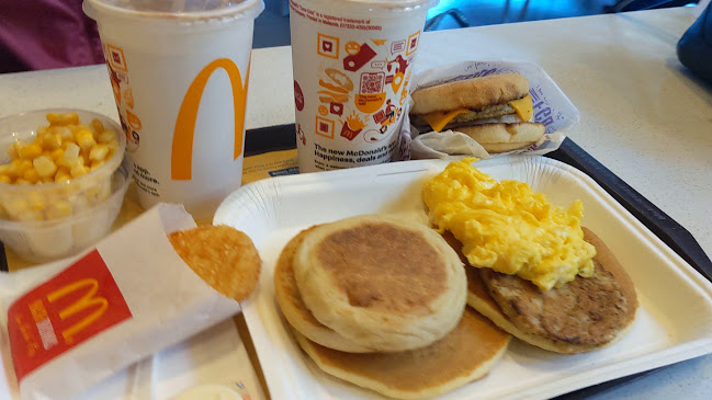 Comentarii opinii despre McDonald's JEM