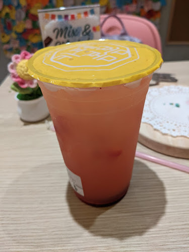 Cafe BomBom - Hospitality and gastronomy