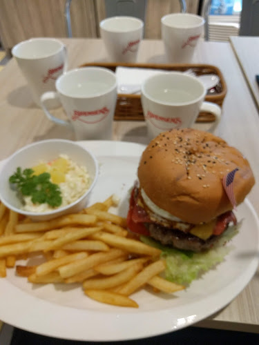 Opinii despre Swensen's @ West Mall în Singapore - Hospitality and gastronomy