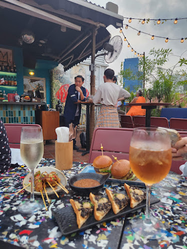 Comentarii opinii despre 1939 Singapore (formerly Potato Head)