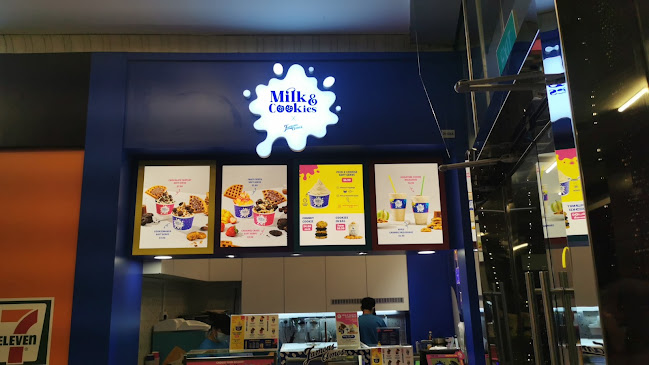 Milk & Cookies x Famous Amos Orchard Cineleisure - Singapore