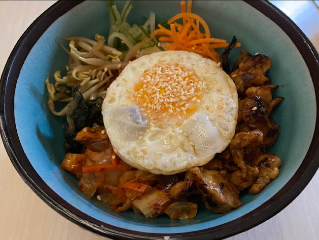 Komyuniti Bar & Restaurant - Hospitality and gastronomy