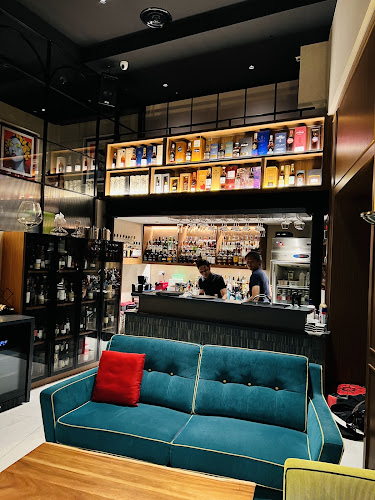 Opinii despre The Connoisseur Divan în Singapore - Hospitality and gastronomy