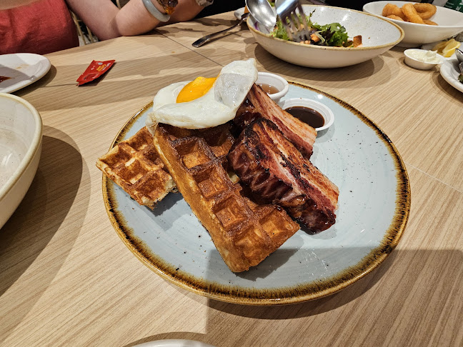 GRUB Junction 8 - Hospitality and gastronomy