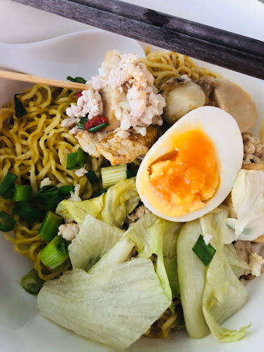 Lam's Noodle & Salt Baked Chicken @ Parkway Parade