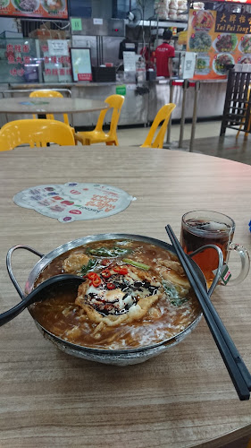 Opinii despre Kim San Leng Coffeeshop (10 Buroh Street) în Singapore - Hospitality and gastronomy