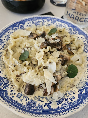 MERCI MARCEL EAST COAST - Hospitality and gastronomy