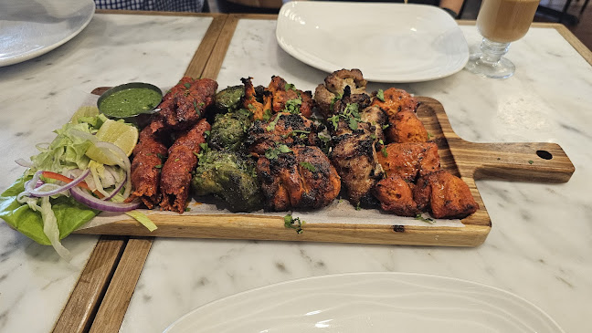 Opinii despre Zaffron Kitchen Star Vista în Singapore - Hospitality and gastronomy