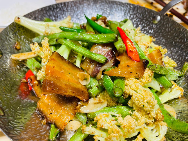 3151 Commonwealth Ave W, #01-17/18 Grantral Mall @ Clementi, Singapore 129581