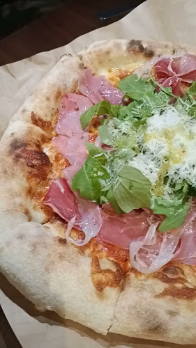 Yeast Side - Sourdough Pizza & Craft Beer (Farrer Park) - Hospitality and gastronomy