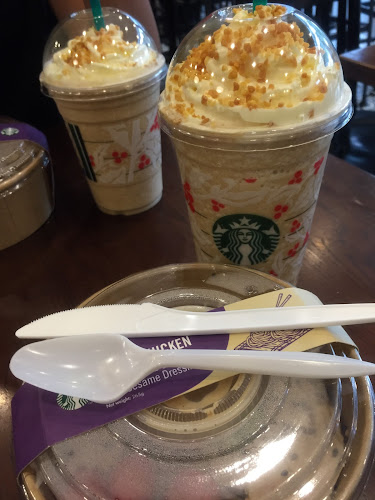 Starbucks Metropolis - Hospitality and gastronomy