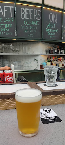 The World is Flat - Hospitality and gastronomy