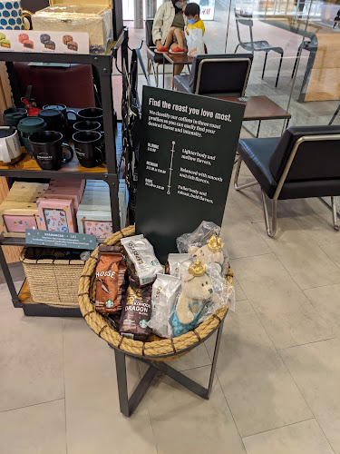 Starbucks JEM - Hospitality and gastronomy