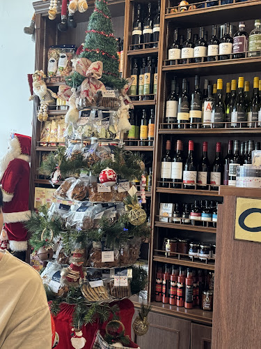 431 E Coast Rd, Singapore 429018