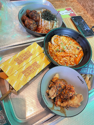 3 Gateway Dr, #02-05 Westgate, Singapore 608532