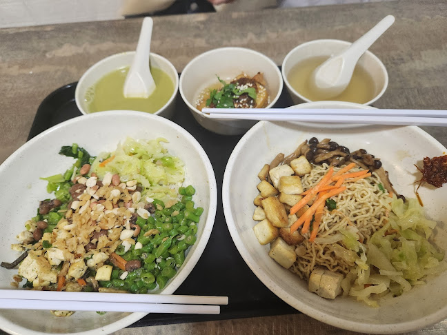 101 Upper Cross St, B1-06 Stall 10 People's Park Centre, Singapore 058357