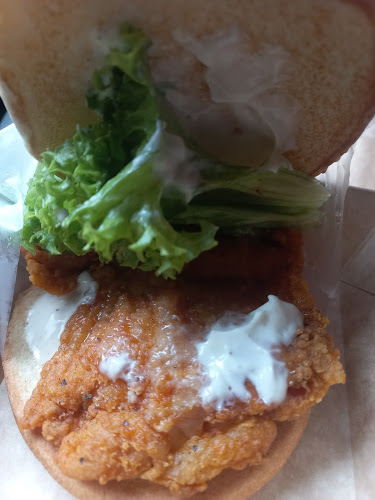 Jollibee Bugis - Hospitality and gastronomy