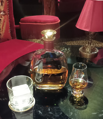 Opinii despre Whiskey Library & Jazz Club în Singapore - Hospitality and gastronomy