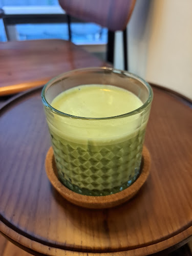 Ji Yue Coffee (集月咖啡) - Hospitality and gastronomy