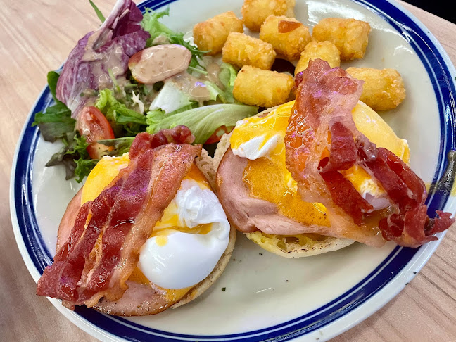 3 Gateway Dr, Singapore 608532