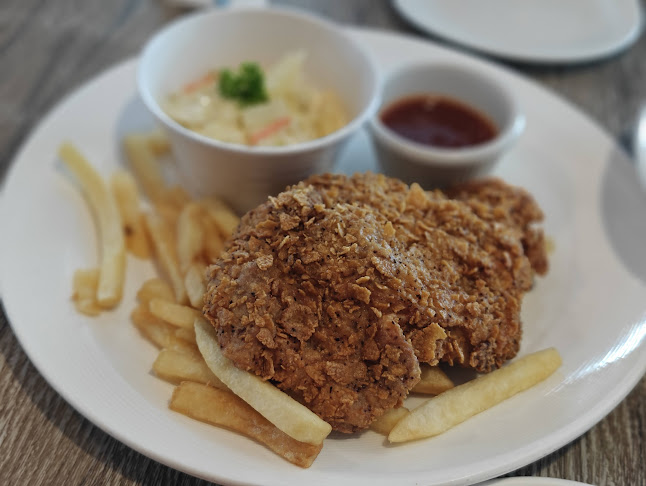 10 Eunos Rd 8, #02-136/137 SingPost Centre, Singapore 408600