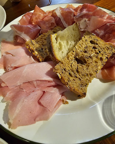 2 Greenwood Ave, Singapore 289189