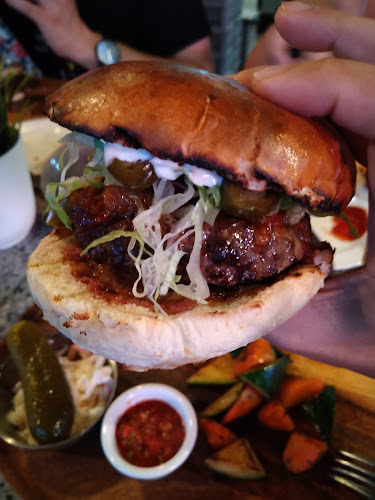 Comentarii opinii despre Brewerkz Orchard Rendezvous Hotel