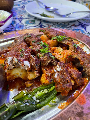 67 Bussorah St, Singapore 199481