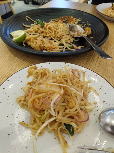 16 Lor Mambong, Singapore 277677