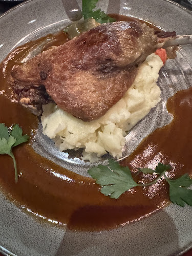 Comentarii opinii despre Perle Noire Oyster & Grill Bar (Holland Village)