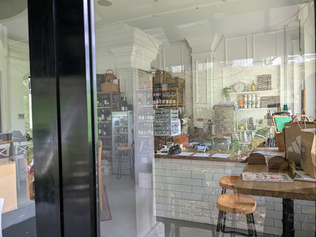 71 Loewen Rd, #01-05, Singapore 248847