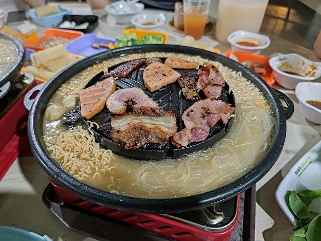 Bukit Panjang Hawker Centre & Market