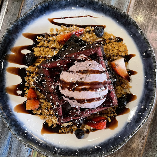 Brunches Cafe - Hospitality and gastronomy