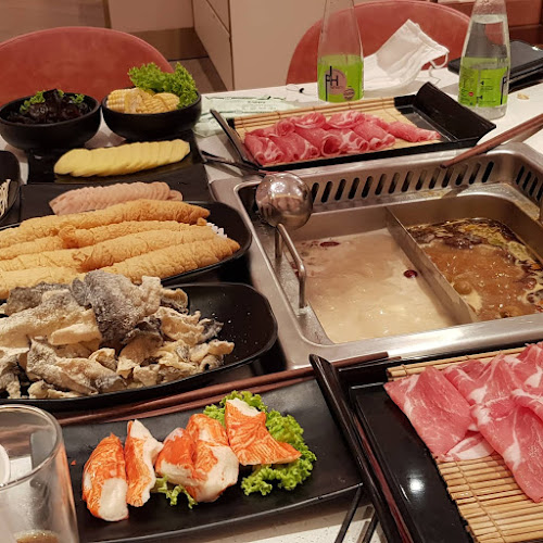 3 Gateway Dr, #02-03 Westgate, Singapore 608532