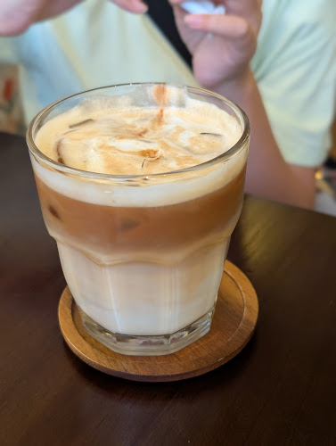 Opinii despre The M Plot Cafe în Singapore - Hospitality and gastronomy