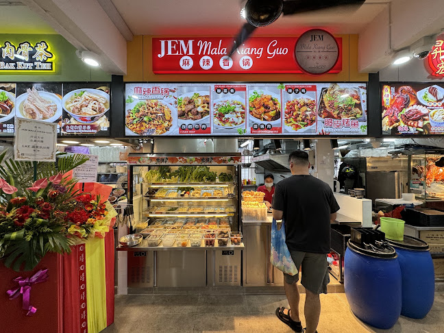 261 Serangoon Central, #01-15 Broadway Coffee Shop, Singapore 550261