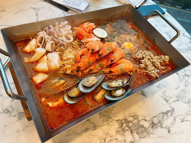 Sanook Kitchen - Hospitality and gastronomy