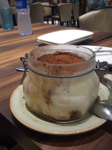 Poulet - VivoCity - Singapore