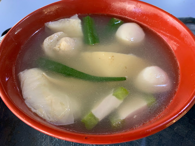 Comentarii opinii despre Loong Kee Yong Tau Fu 龍記釀豆腐