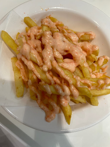 Genki Sushi Northpoint City - Hospitality and gastronomy