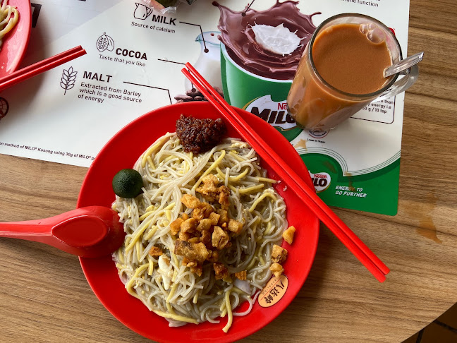 Yong Heng Fried Squid Prawn Mee - Singapore