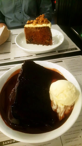 PS.Cafe Paragon - Hospitality and gastronomy