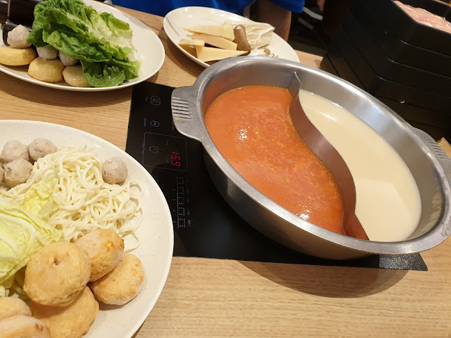 3 Gateway Dr, #B1-12 Westgate, Singapore 608532