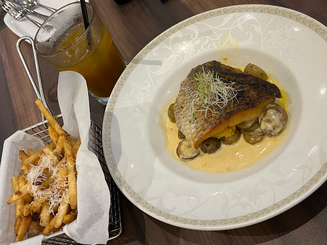 Opinii despre Poulet - VivoCity în Singapore - Hospitality and gastronomy