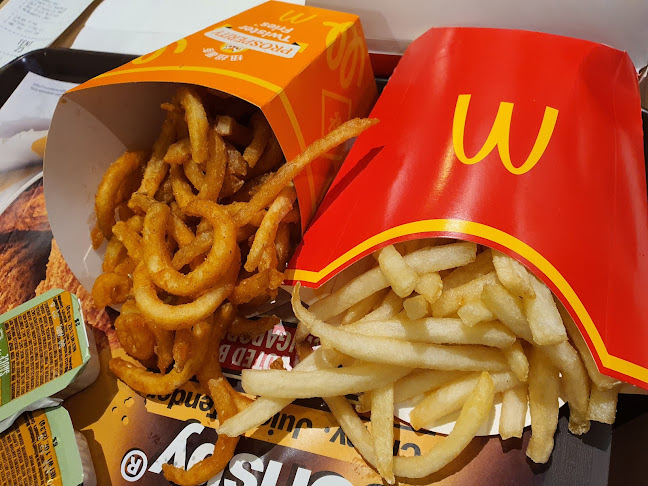 120 Pasir Ris Central, #01-12 Sports Centre, Singapore 519640