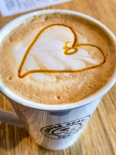 The Coffee Bean and Tea Leaf (Waterway Point) - Hospitality and gastronomy