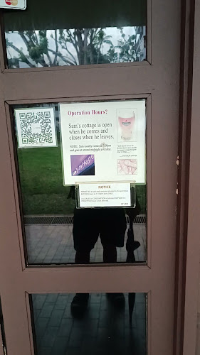 Sam's Cottage - Hospitality and gastronomy