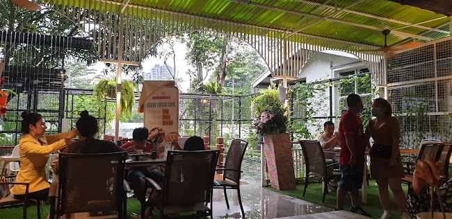 Lucky Saigon Café - Singapore