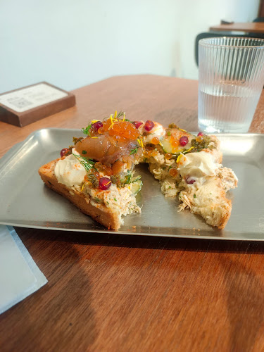 370 Alexandra Rd, #01-14A, Singapore 159953